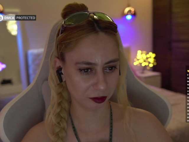 -Light-Fury- live cam on BongaCams