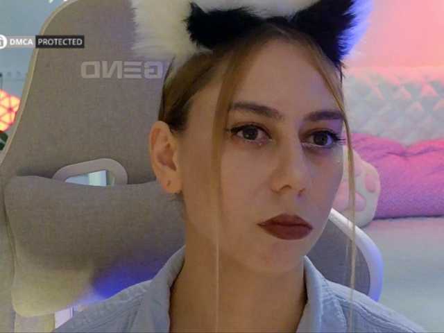 -Light-Fury- live cam on BongaCams