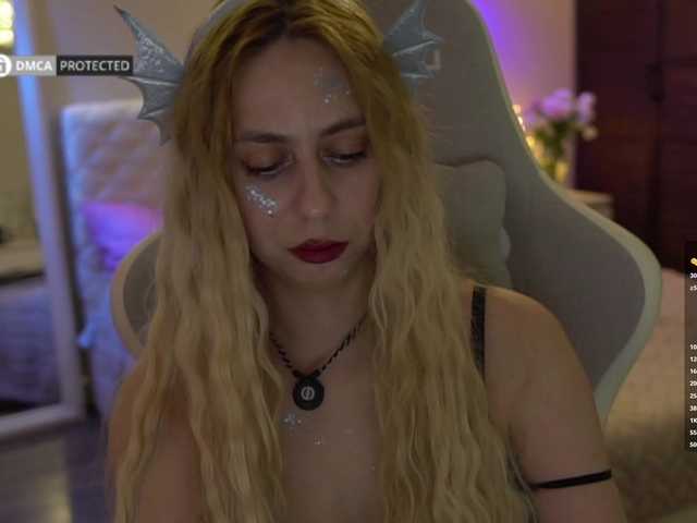-Light-Fury- live cam on BongaCams