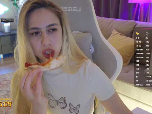 -Light-Fury- live cam