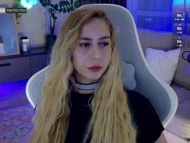 -Light-Fury- live cam on BongaCams