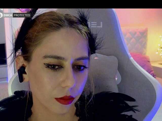 capuchina_v_taverne live cam on BongaCams