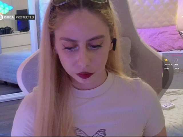 -Light-Fury- live cam on BongaCams