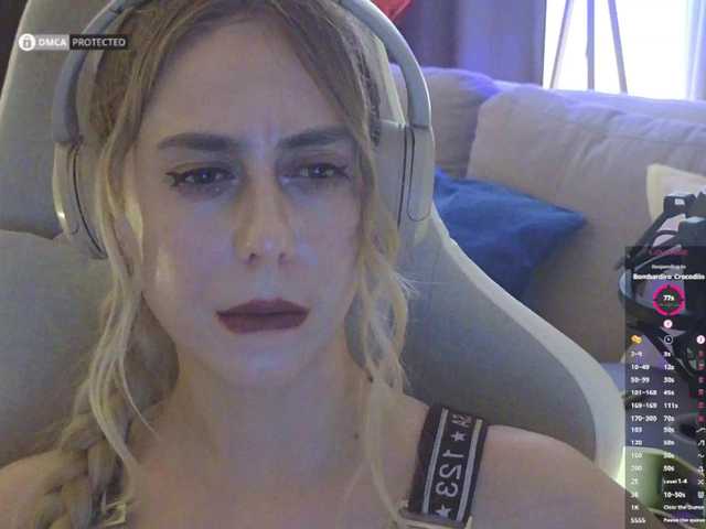 -light-fury- live sex show