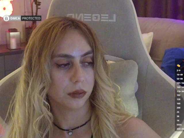 -Light-Fury- live cam on BongaCams