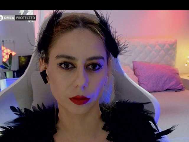 capuchina_v_taverne live cam on BongaCams