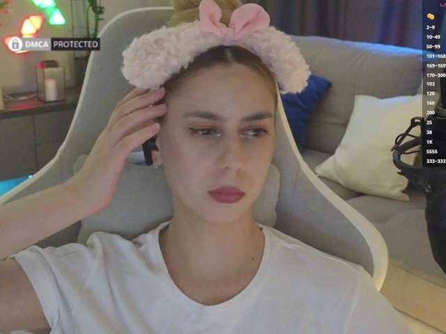 -Light-Fury- live cam on BongaCams