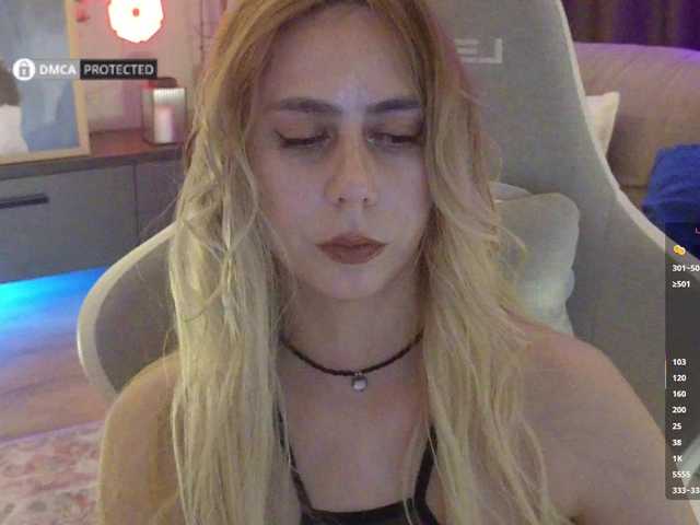 -light-fury- live sex show