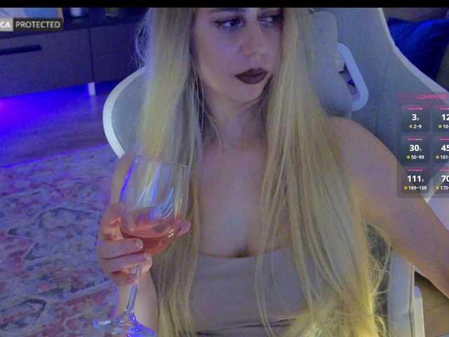-Light-Fury- live cam on BongaCams