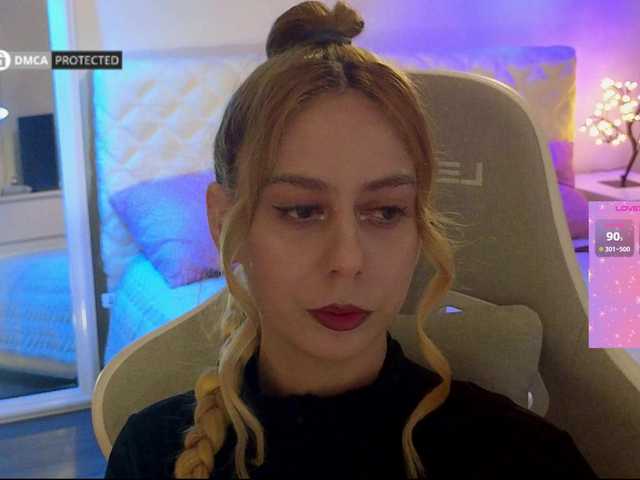 -Light-Fury- live cam on BongaCams
