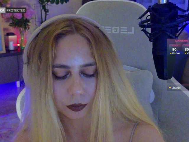 -Light-Fury- live cam on BongaCams