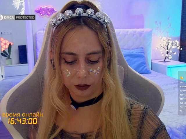 -Light-Fury- live cam on BongaCams