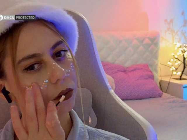 -Light-Fury- live cam on BongaCams