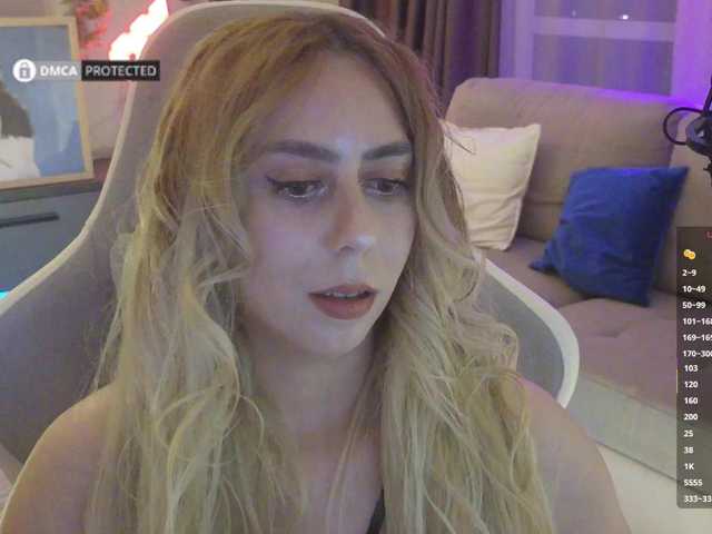 -Light-Fury- live cam on BongaCams