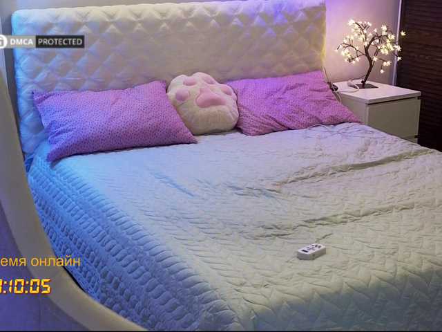 -Light-Fury- live cam on BongaCams