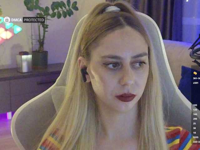 -Light-Fury- live cam on BongaCams