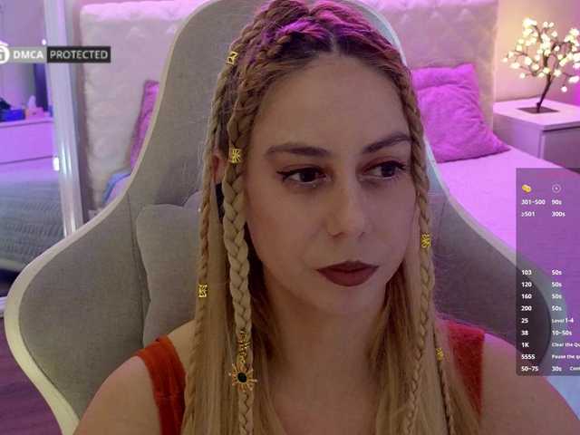 -Light-Fury- live cam on BongaCams
