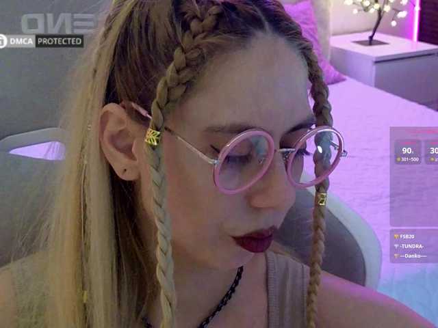 -Light-Fury- live cam on BongaCams