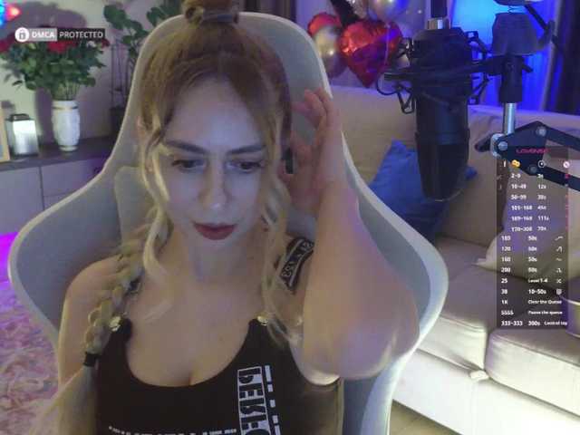 -Light-Fury- live cam on BongaCams
