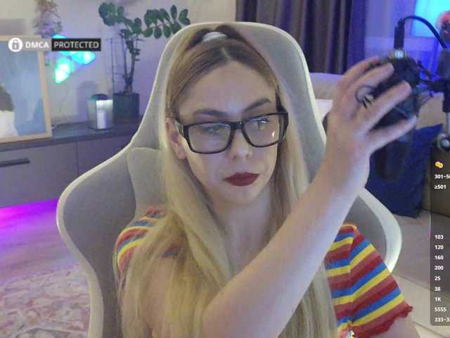 -Light-Fury- live cam on BongaCams