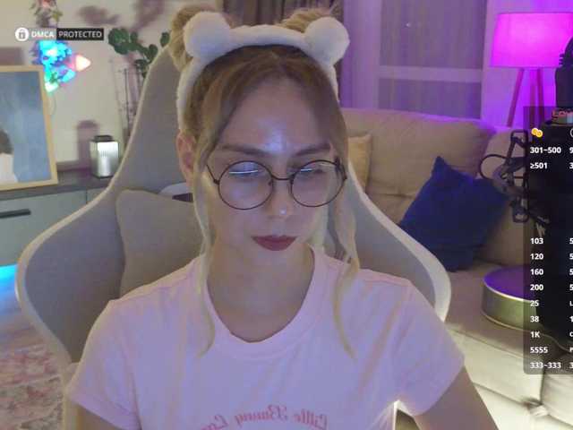 -Light-Fury- live cam on BongaCams