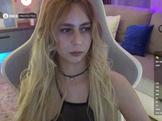-Light-Fury- live cam