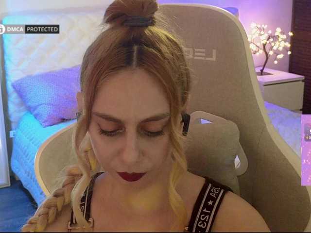 -Light-Fury- live cam on BongaCams