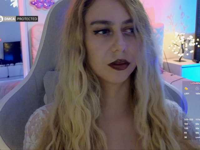 -Light-Fury- live cam on BongaCams
