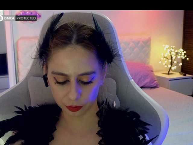 capuchina_v_taverne live cam on BongaCams