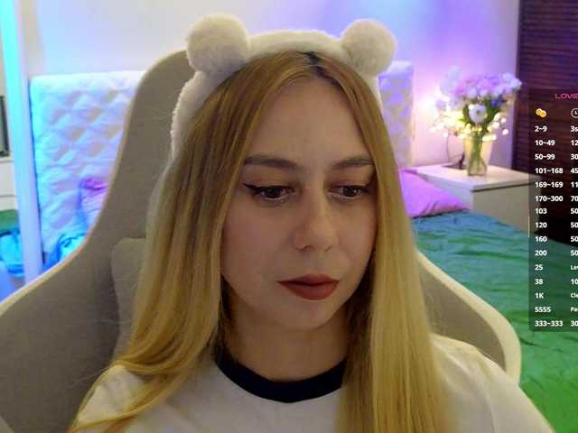 -Light-Fury- live cam on BongaCams