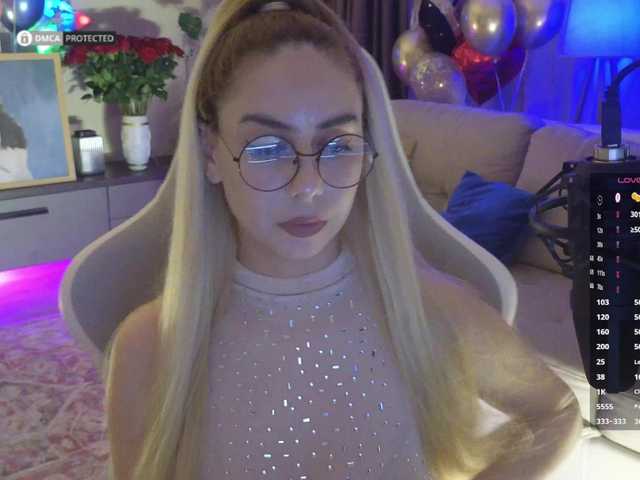 -Light-Fury- live cam on BongaCams