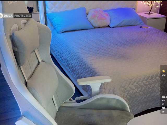 -Light-Fury- live cam on BongaCams