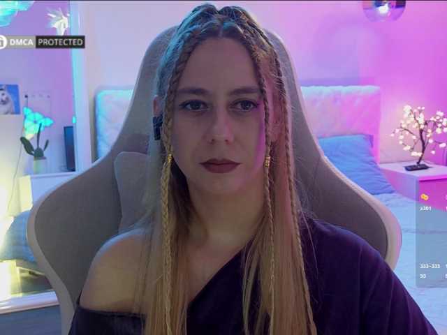 -Light-Fury- live cam on BongaCams