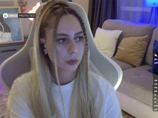-Light-Fury- live cam on BongaCams
