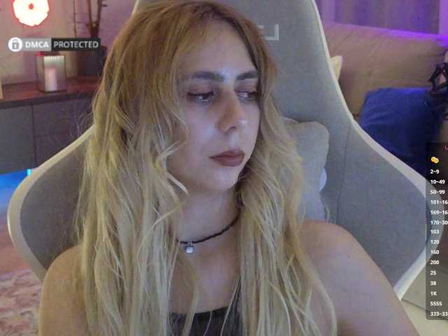 -Light-Fury- live cam on BongaCams