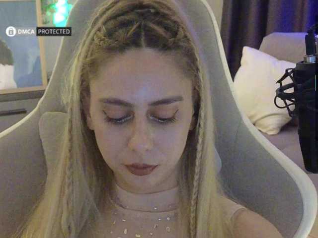 -Light-Fury- live webcam show