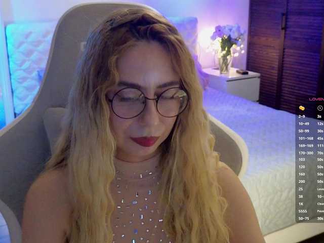 -Light-Fury- live cam on BongaCams