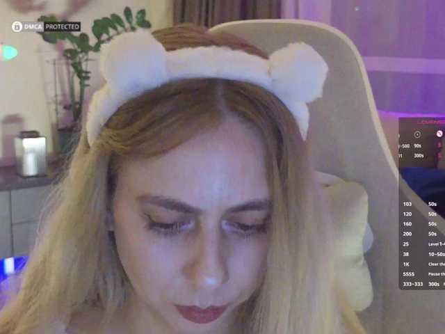 -Light-Fury- live cam on BongaCams