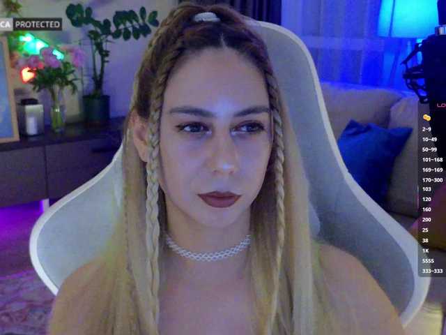 -Light-Fury- live cam on BongaCams