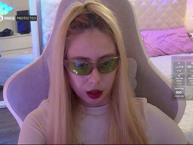 -Light-Fury- live cam on BongaCams