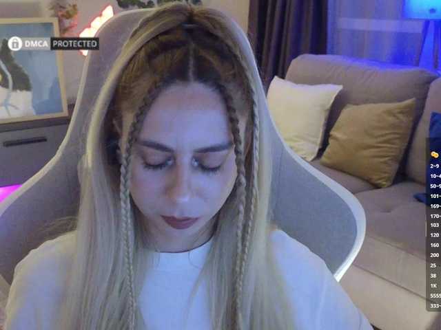 -Light-Fury- live cam on BongaCams