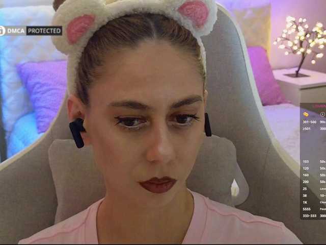 -Light-Fury- live cam on BongaCams