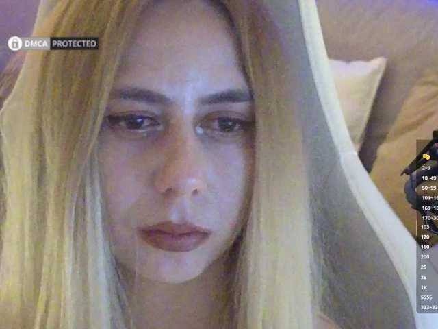 -Light-Fury- live cam on BongaCams