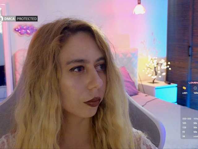 -Light-Fury- live cam on BongaCams
