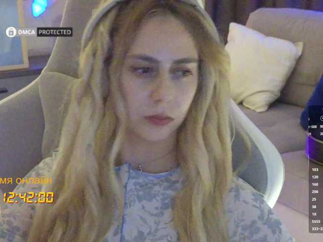 -Light-Fury- live webcam show