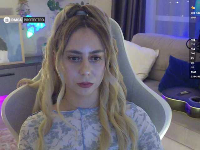 -Light-Fury- live cam on BongaCams