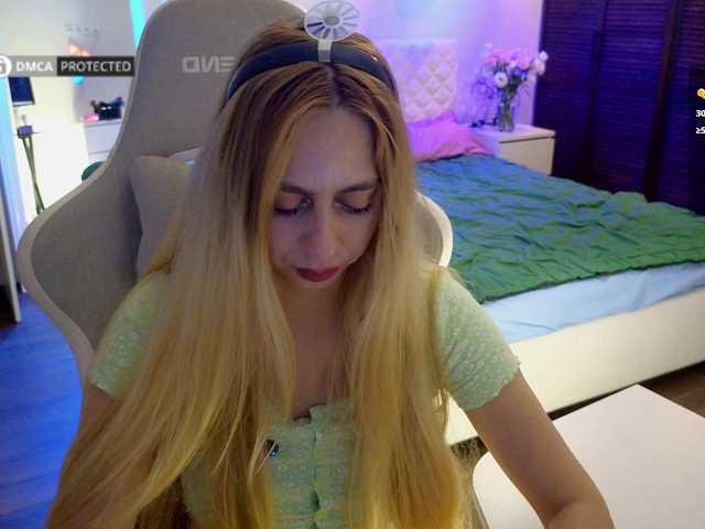 -Light-Fury- live cam on BongaCams