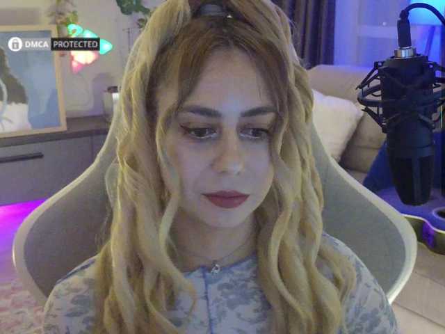 -Light-Fury- live cam on BongaCams