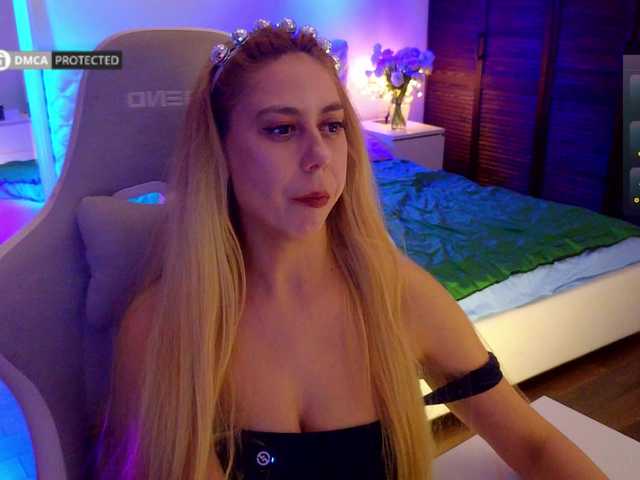 -Light-Fury- live cam on BongaCams