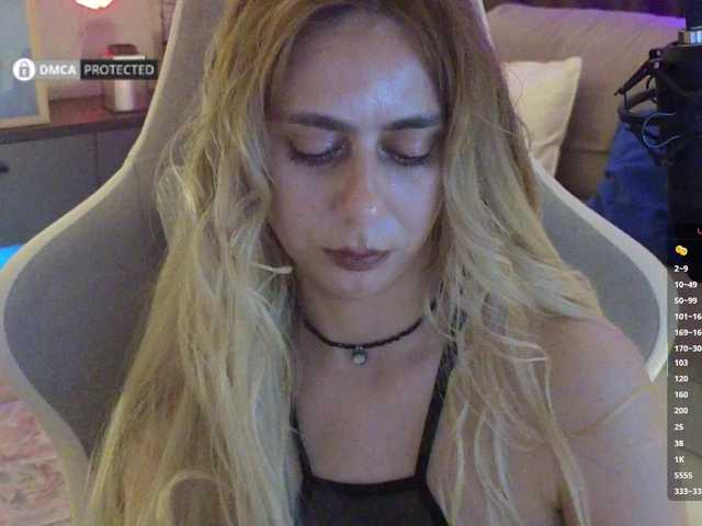 -Light-Fury- live cam on BongaCams
